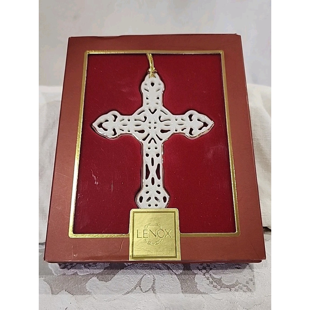 Lenox Filigree Cross Christmas Ornament With Original Box